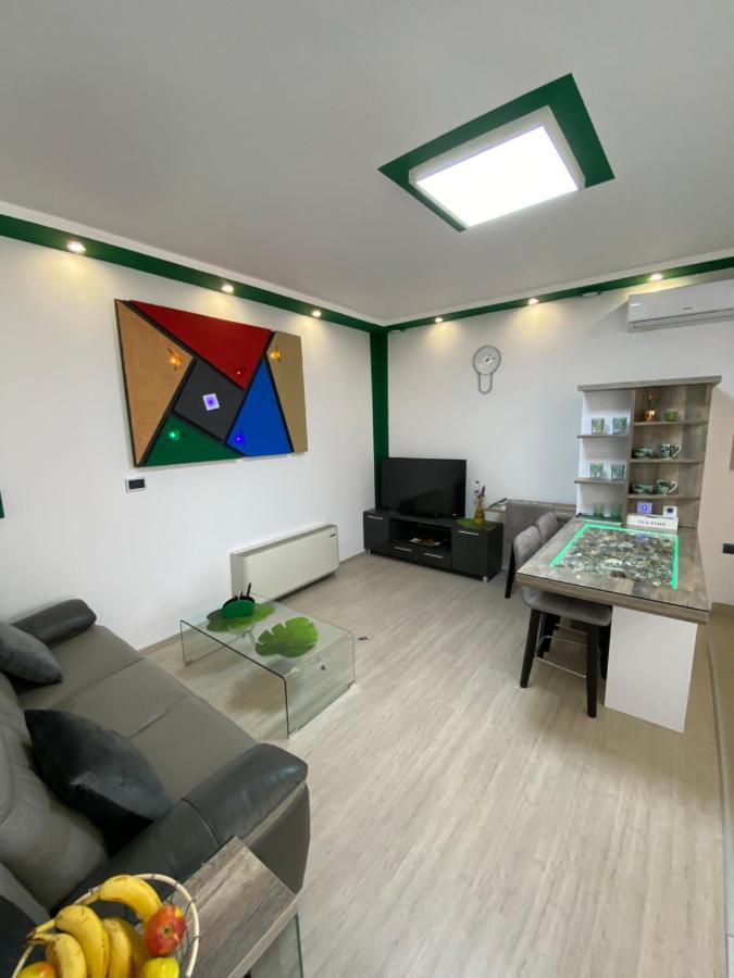 Yela * Zadar